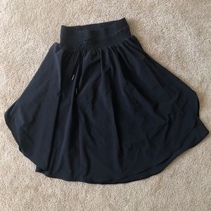 Lululemon black Skirt